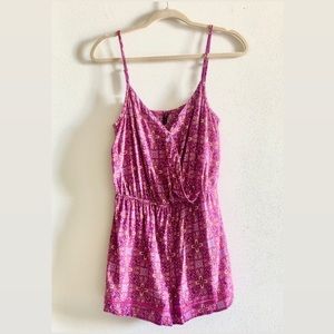 Pink Paisley Print Sleeveless Romper Size Medium
